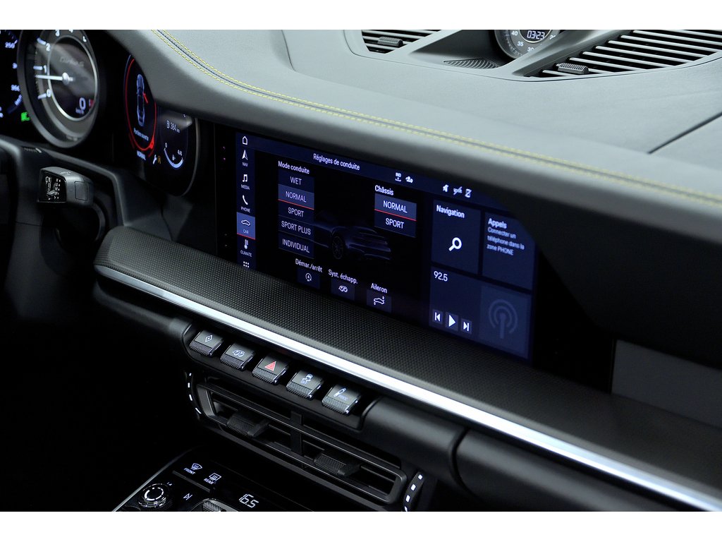 Porsche 911 Turbo S Cab / Sport Pack / PASM / Sport Exhaust 2021 à Laval, Québec - 33 - w1024h768px