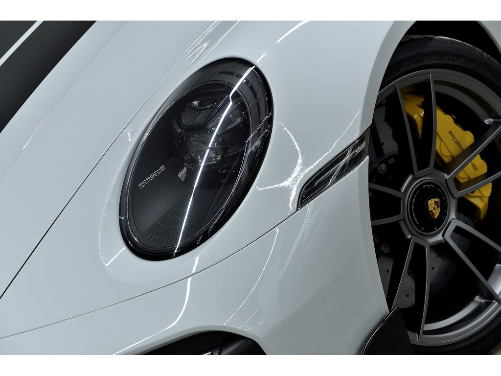 Porsche 911 Turbo S Cab / Sport Pack / PASM / Sport Exhaust 2021 à Laval, Québec - 8 - w1024h768px