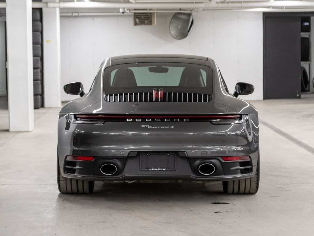 2021 Porsche 911 Carrera 4 in Laval, Quebec - 4 - w1024h768px