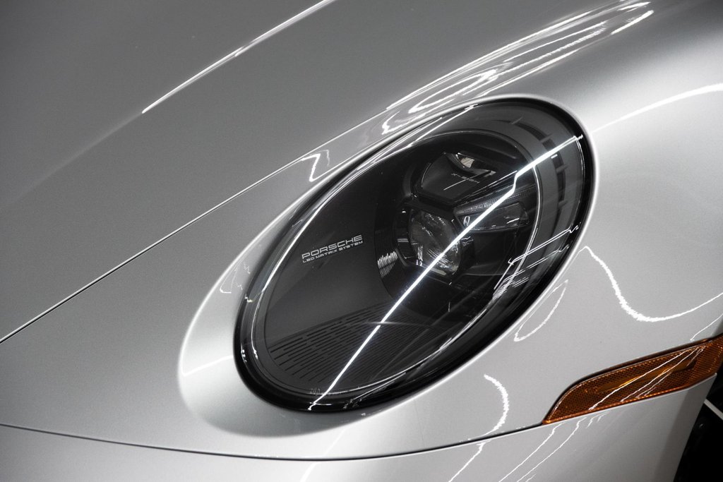 2021 Porsche 911 Turbo S in Laval, Quebec - 6 - w1024h768px