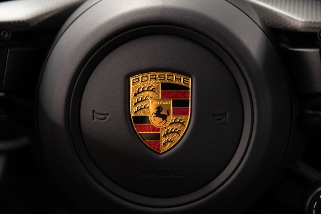 2021 Porsche 911 Turbo S in Laval, Quebec - 15 - w1024h768px
