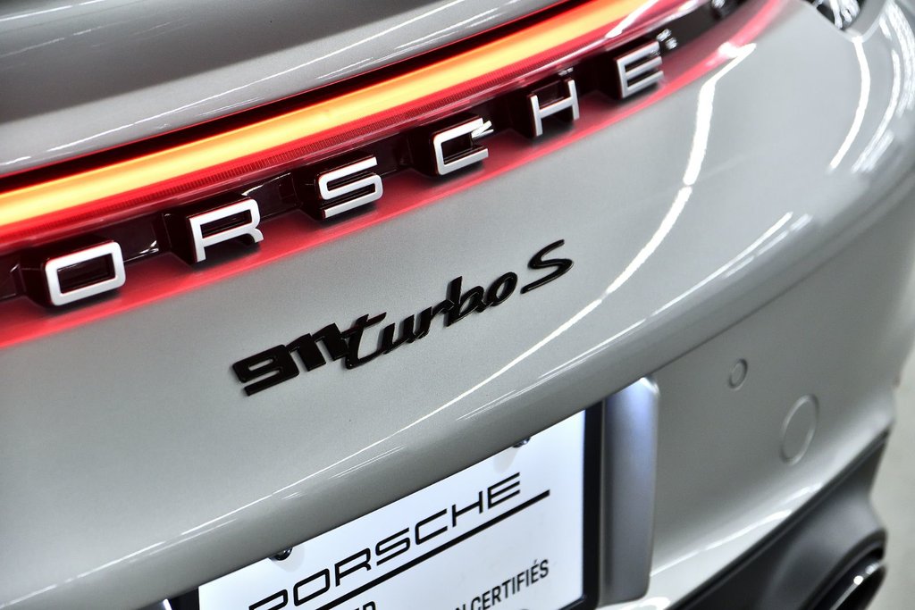 2021 Porsche 911 Turbo S in Laval, Quebec - 10 - w1024h768px
