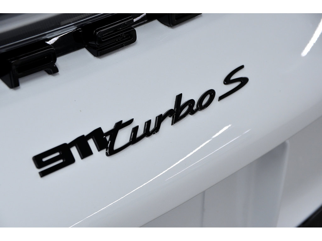 Porsche 911 Turbo S Cabriolet  / Burmester High End 2022 à Laval, Québec - 37 - w1024h768px