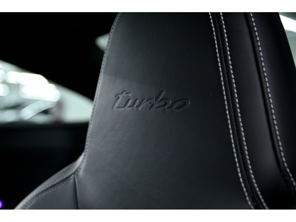 2022 Porsche 911 Turbo Coupe / PDCC / Sport Exhaust / BOSE in Laval, Quebec - 17 - w1024h768px
