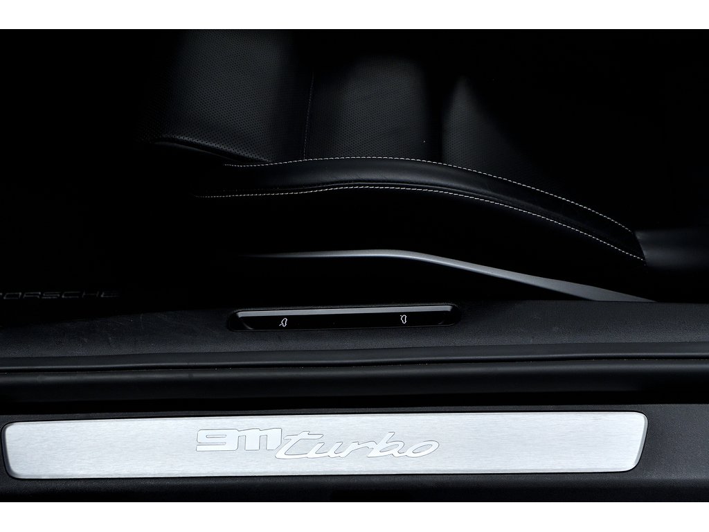 2022 Porsche 911 Turbo Coupe / PDCC / Sport Exhaust / BOSE in Laval, Quebec - 15 - w1024h768px