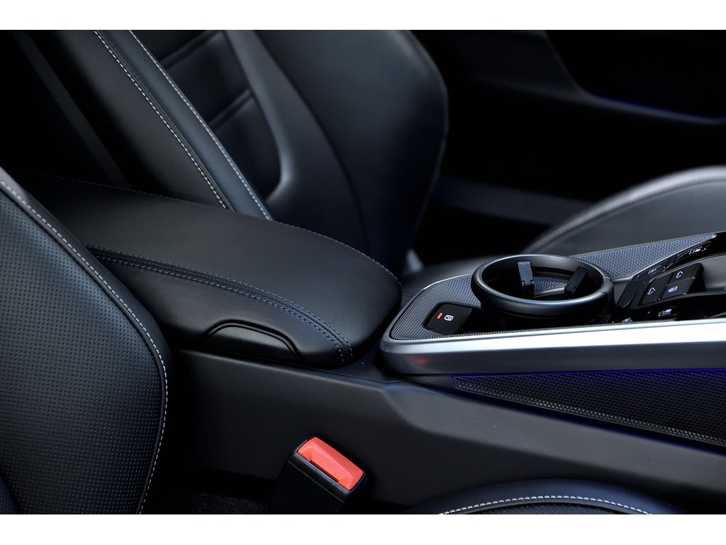 2022 Porsche 911 Turbo Coupe / PDCC / Sport Exhaust / BOSE in Laval, Quebec - 37 - w1024h768px