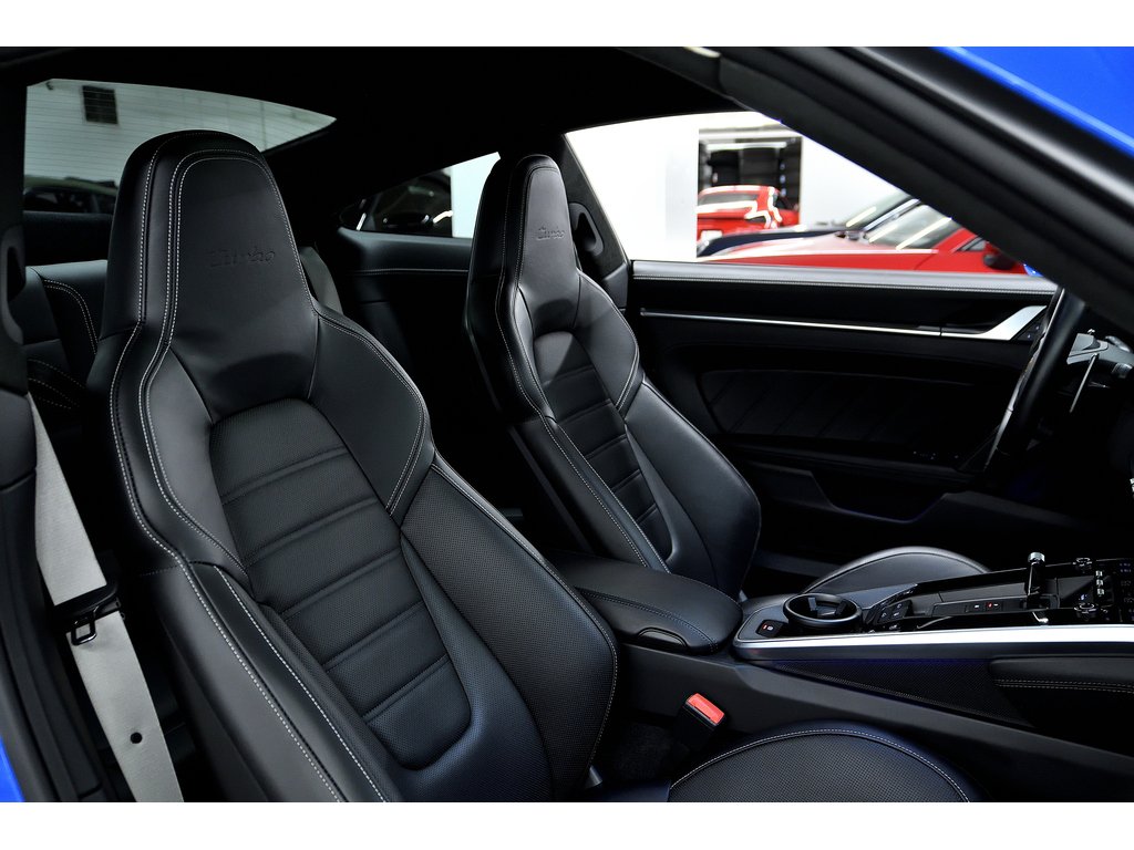 Porsche 911 Turbo Coupe / PDCC / Sport Exhaust / BOSE 2022 à Laval, Québec - 36 - w1024h768px