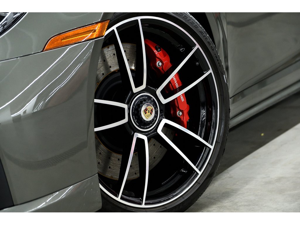 Porsche 911 Turbo Cabriolet / Sport Exhaust / 18 Ways / BOSE 2022 à Laval, Québec - 9 - w1024h768px