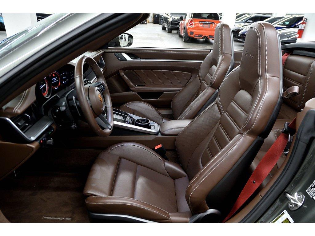 Porsche 911 Turbo Cabriolet / Sport Exhaust / 18 Ways / BOSE 2022 à Laval, Québec - 15 - w1024h768px