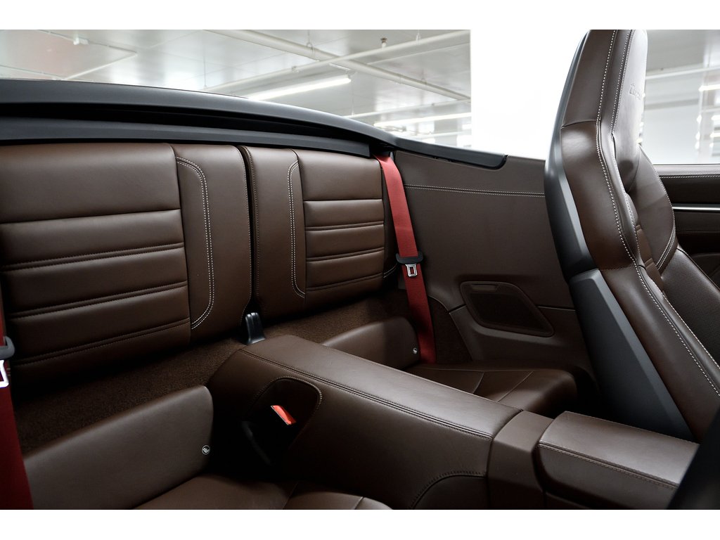 Porsche 911 Turbo Cabriolet / Sport Exhaust / 18 Ways / BOSE 2022 à Laval, Québec - 39 - w1024h768px