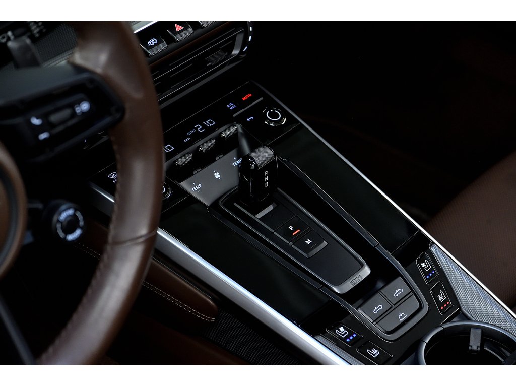 Porsche 911 Turbo Cabriolet / Sport Exhaust / 18 Ways / BOSE 2022 à Laval, Québec - 40 - w1024h768px