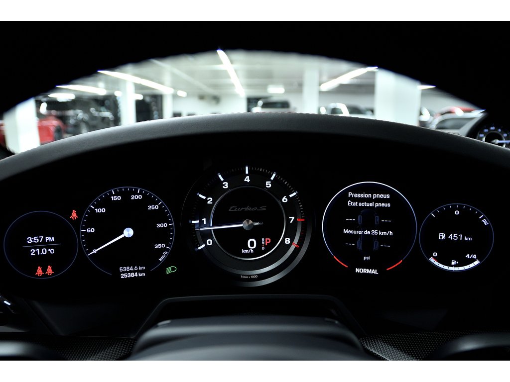 2022 Porsche 911 Turbo S Coupe in Laval, Quebec - 13 - w1024h768px