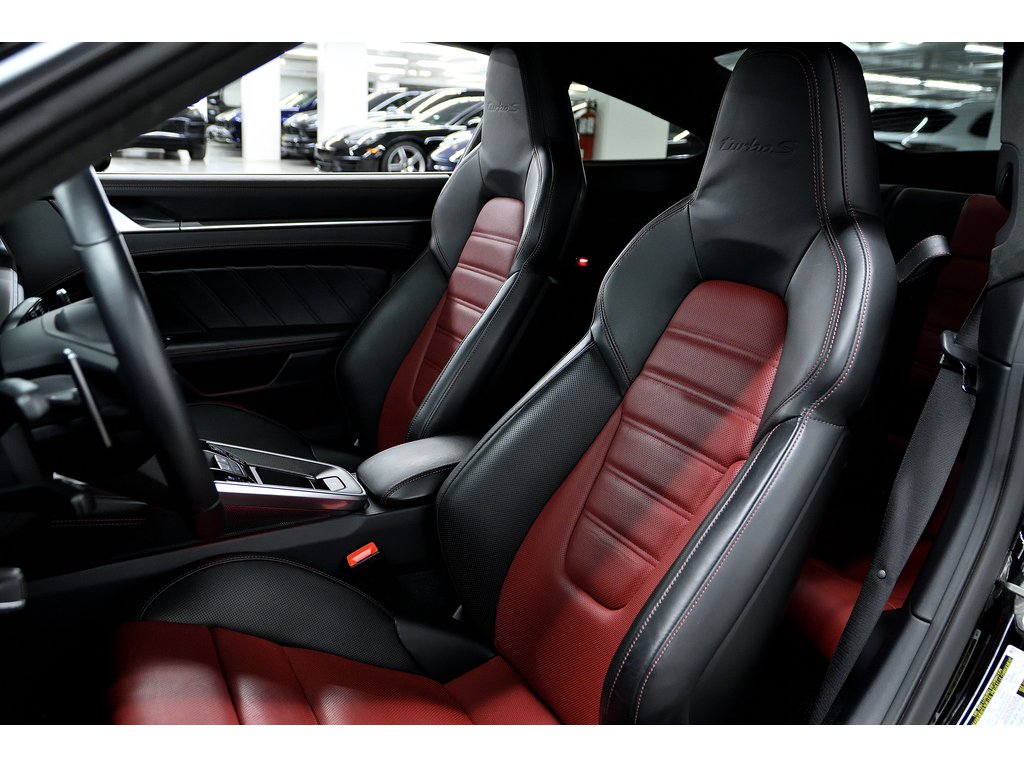 2022 Porsche 911 Turbo S Coupe in Laval, Quebec - 17 - w1024h768px