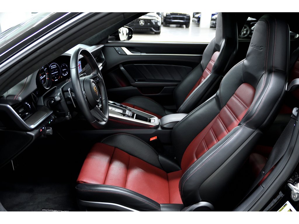 2022 Porsche 911 Turbo S Coupe in Laval, Quebec - 16 - w1024h768px