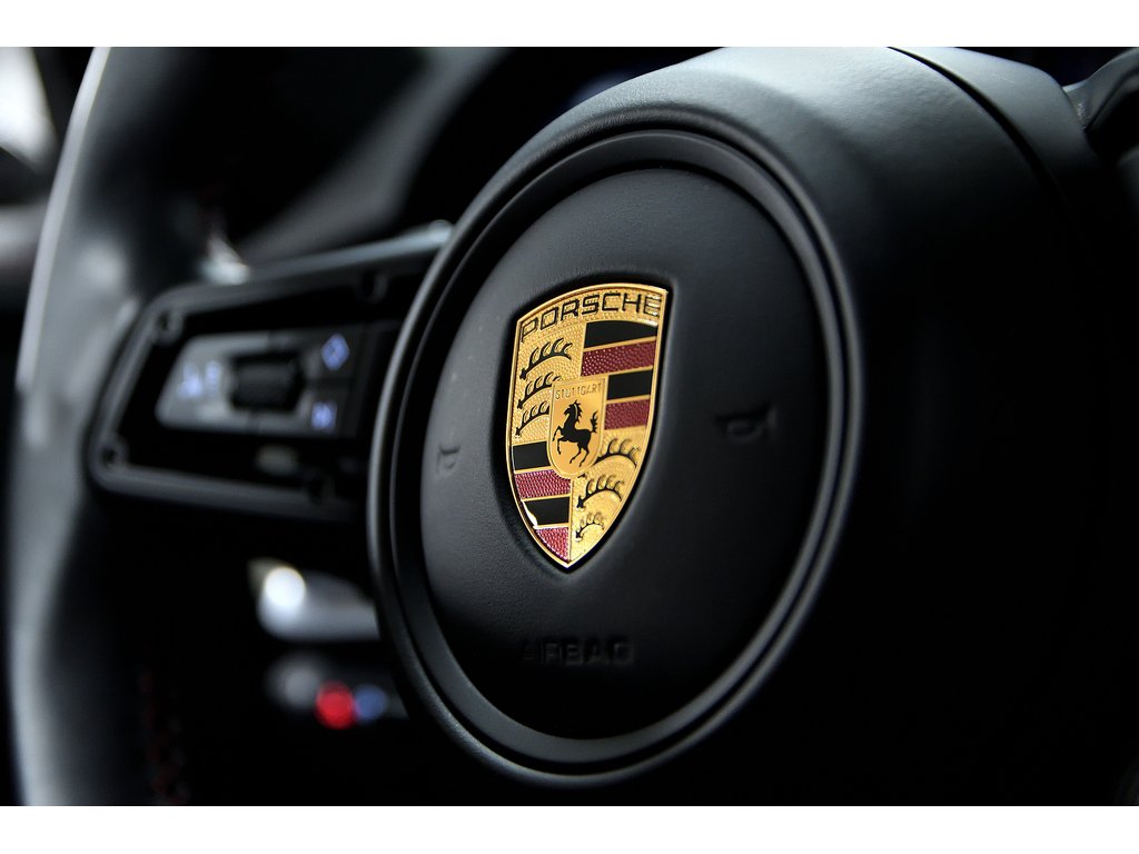 2022 Porsche 911 Turbo S Coupe in Laval, Quebec - 23 - w1024h768px