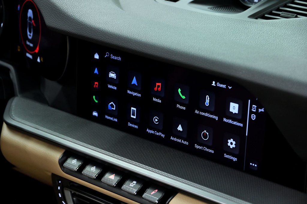 2022 Porsche 911 Carrera S Cabriolet in Laval, Quebec - 17 - w1024h768px