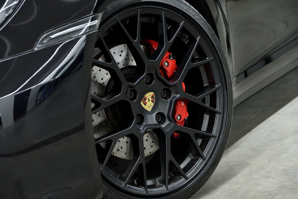 2022 Porsche 911 Carrera S Cabriolet in Laval, Quebec - 8 - w1024h768px