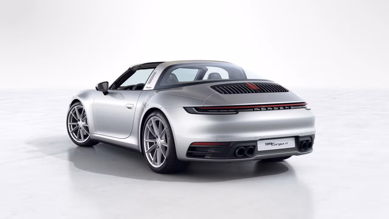 2022 Porsche 911 Targa 4 in Laval, Quebec - 3 - w1024h768px