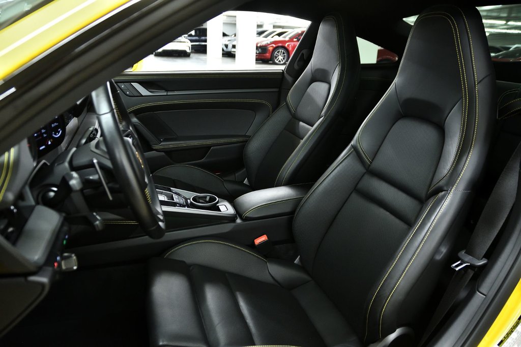 2022 Porsche 911 Carrera S in Laval, Quebec - 45 - w1024h768px