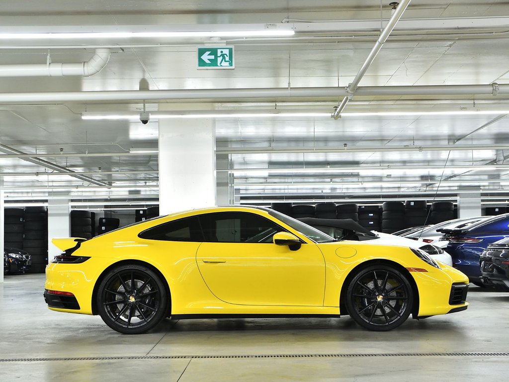 2022 Porsche 911 Carrera S in Laval, Quebec - 2 - w1024h768px