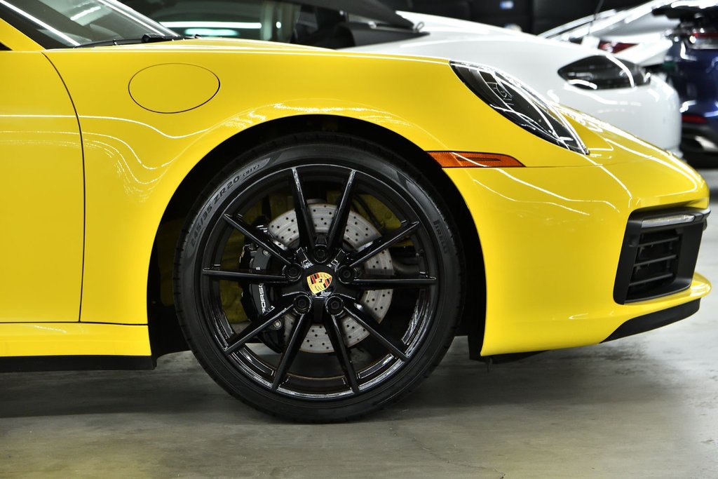 2022 Porsche 911 Carrera S in Laval, Quebec - 10 - w1024h768px