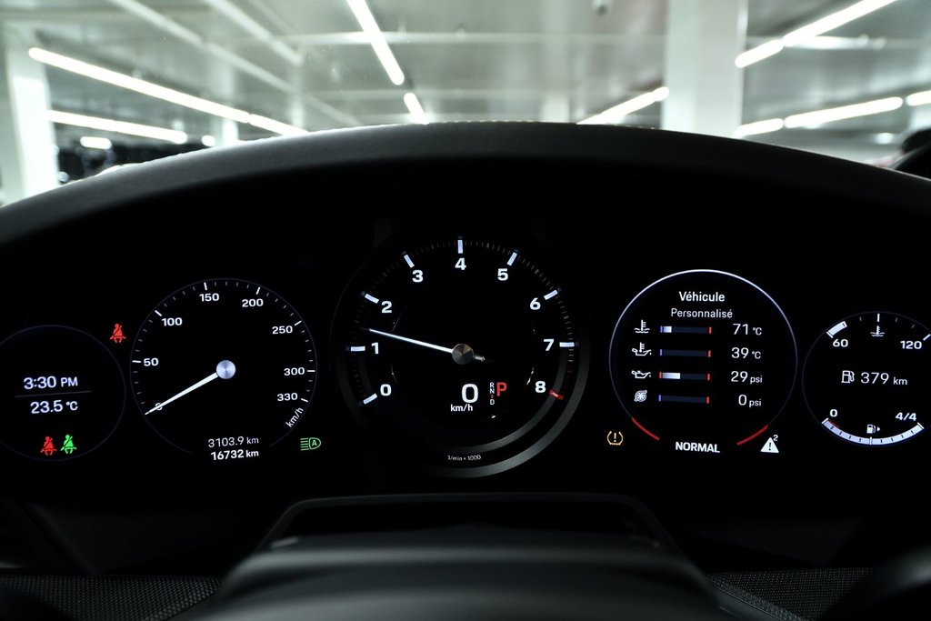 2022 Porsche 911 Carrera S in Laval, Quebec - 15 - w1024h768px