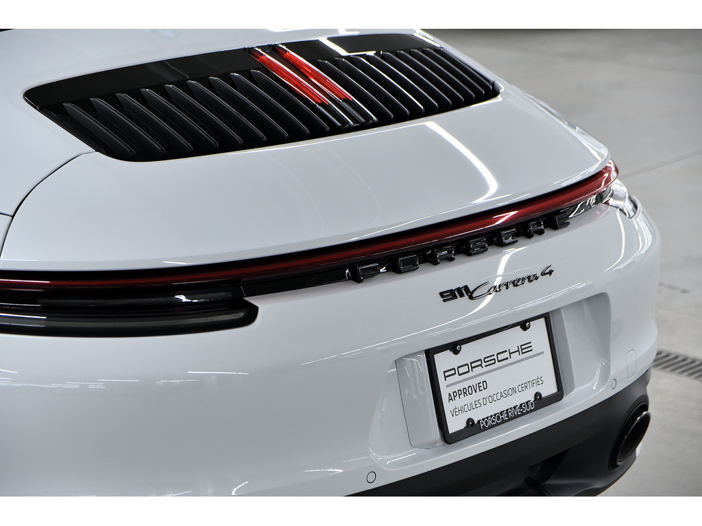 2023 Porsche 911 Carrera 4 Cabriolet / Burmester / Sport Package in Laval, Quebec - 36 - w1024h768px