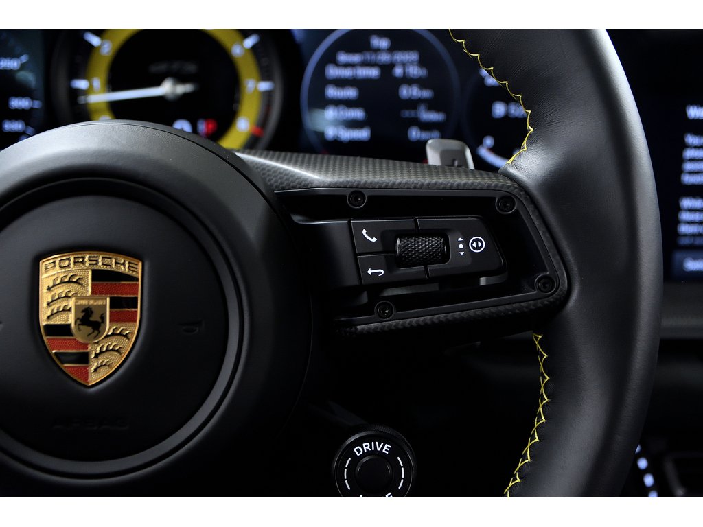 Porsche 911 Carrera 4 GTS Coupe / Premium Package / ACC 2023 à Laval, Québec - 15 - w1024h768px