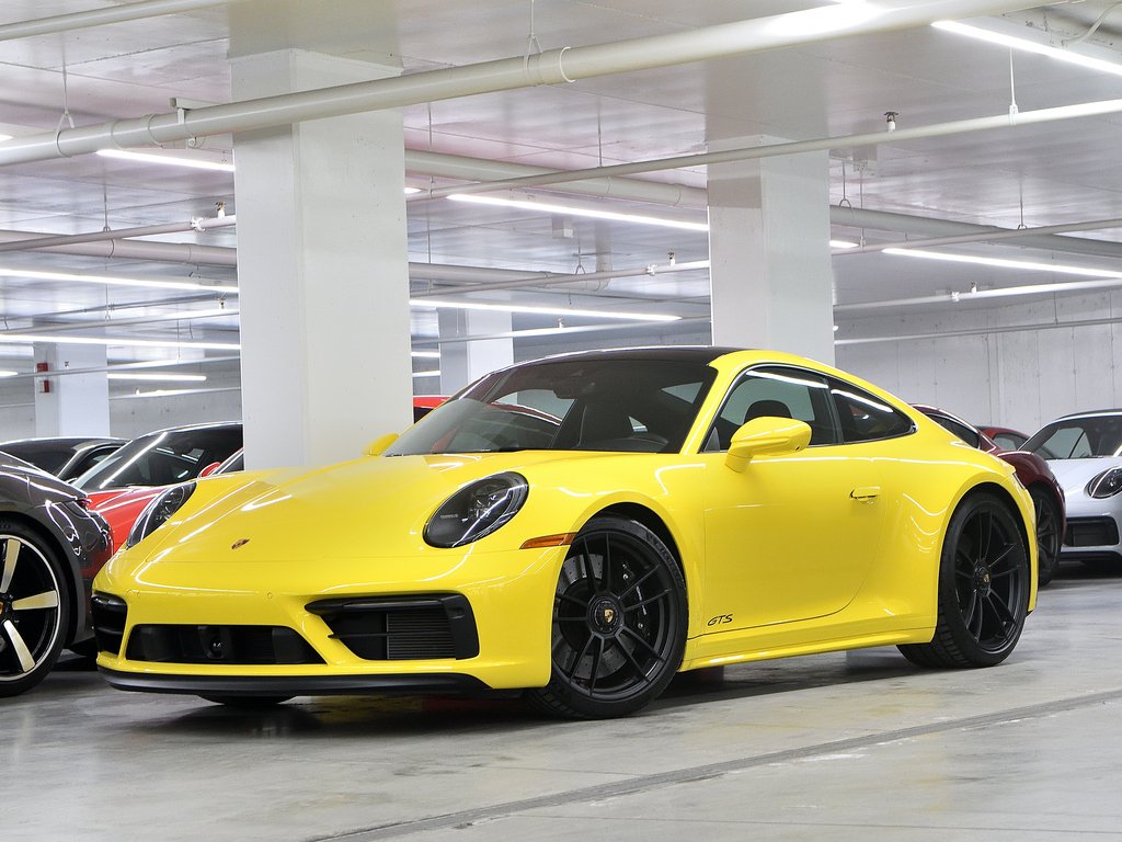 Porsche 911 Carrera 4 GTS Coupe / Premium Package / ACC 2023 à Laval, Québec - 1 - w1024h768px