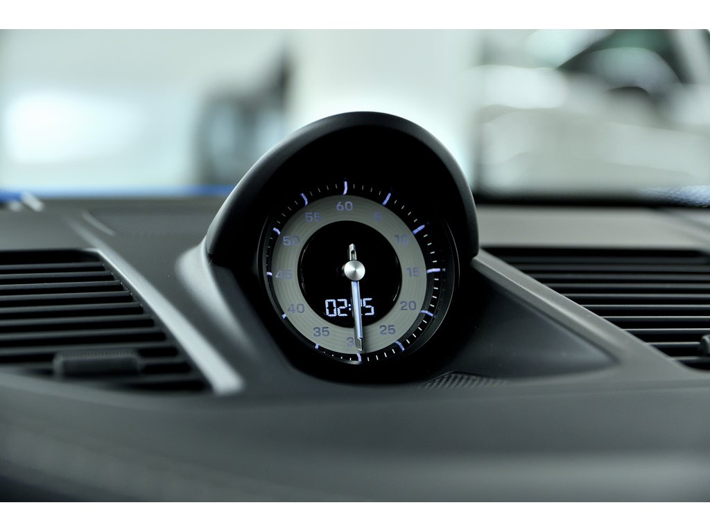 2023 Porsche 911 Carrera GTS Coupe / Manual Transmission / BOSE in Laval, Quebec - 29 - w1024h768px