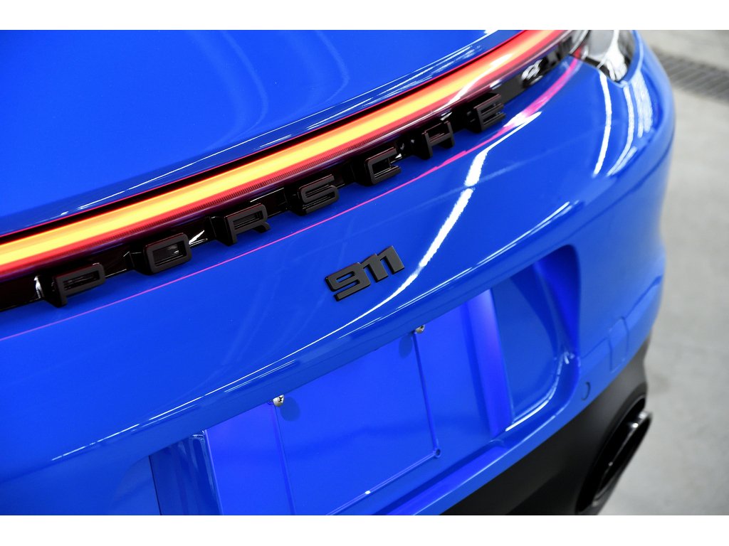 2023 Porsche 911 Carrera GTS Coupe / Manual Transmission / BOSE in Laval, Quebec - 43 - w1024h768px