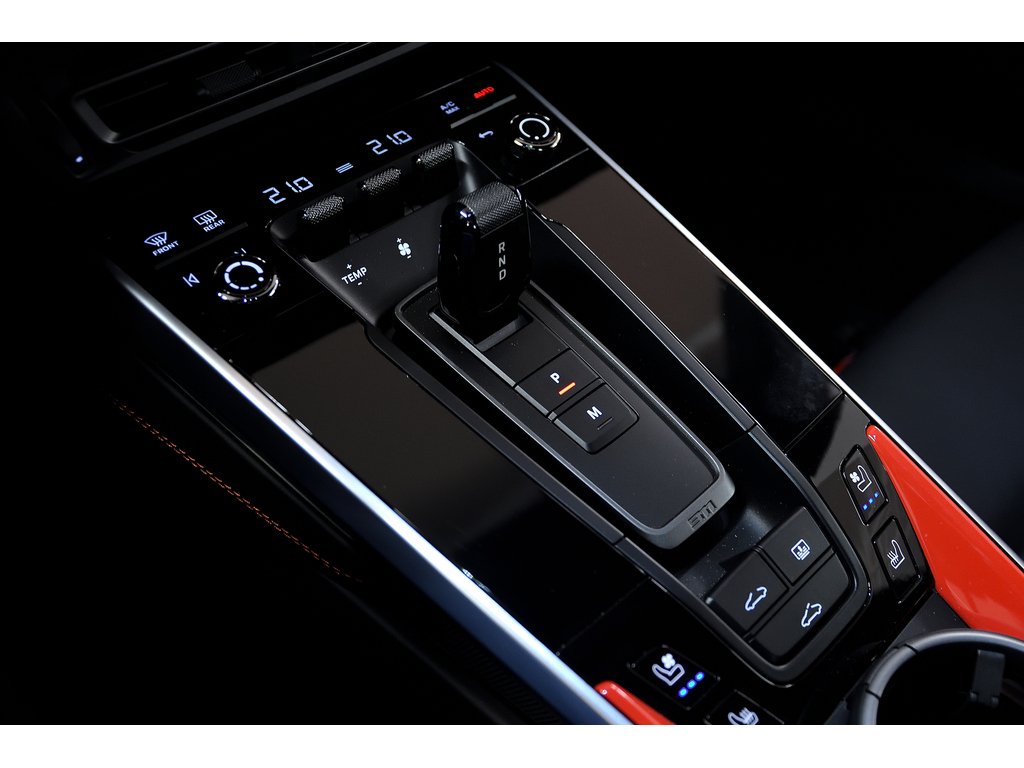 2023 Porsche 911 Turbo Coupe / Front Axle / Sport Exhaust / BOSE in Laval, Quebec - 25 - w1024h768px