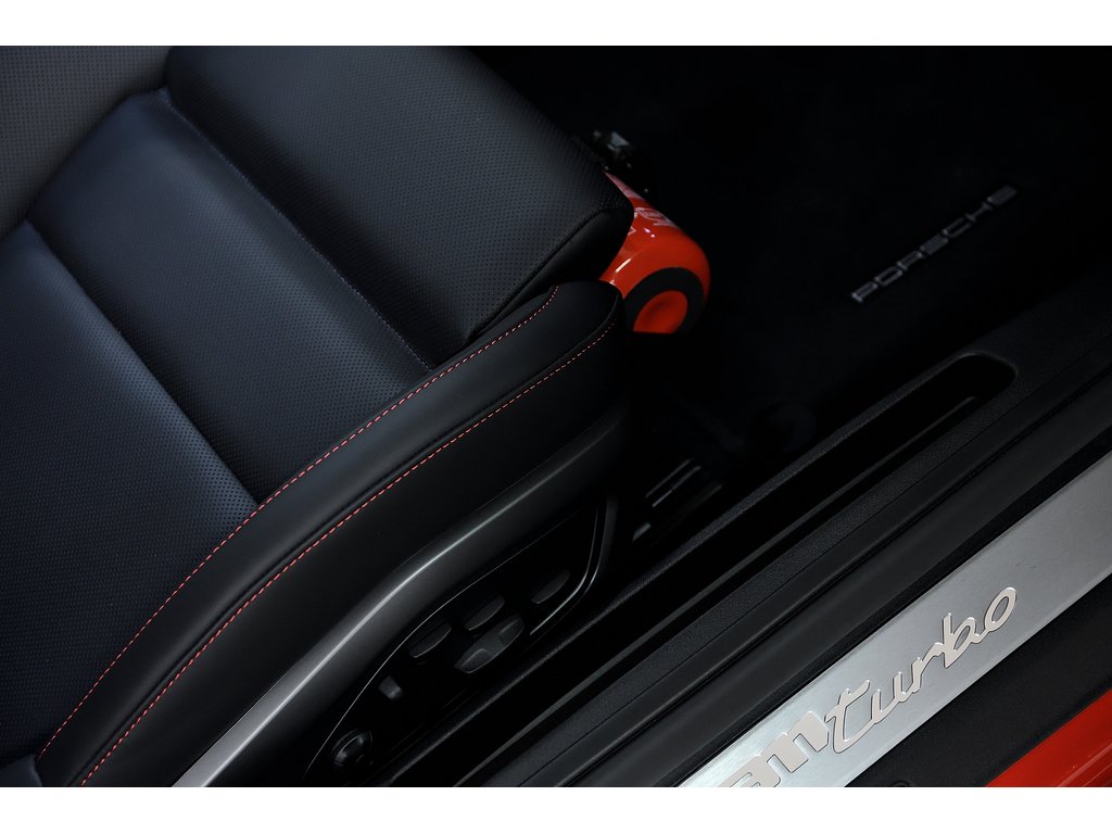 2023 Porsche 911 Turbo Coupe / Front Axle / Sport Exhaust / BOSE in Laval, Quebec - 33 - w1024h768px