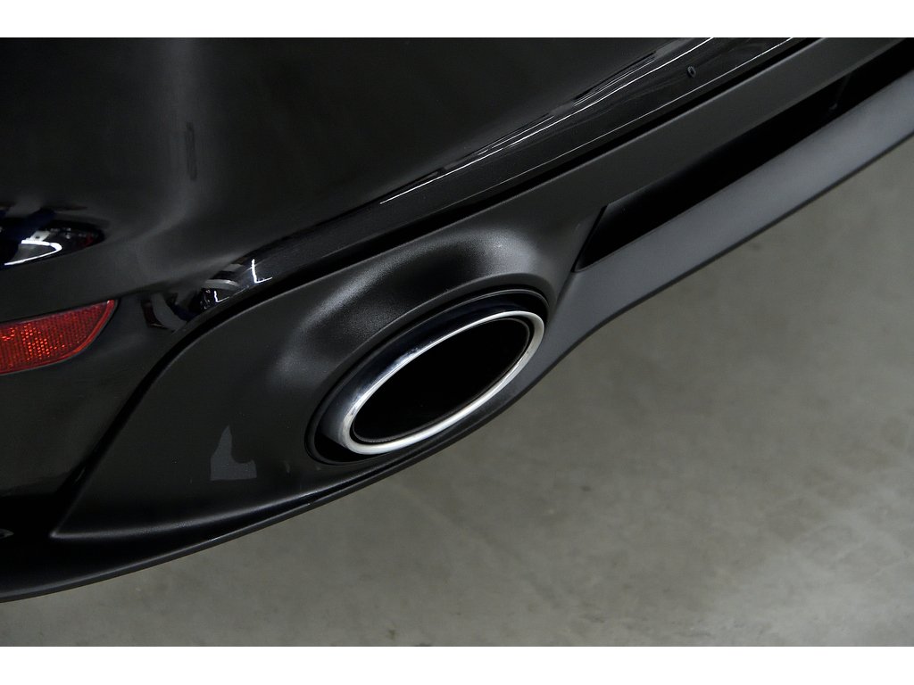 Porsche 911 Turbo S / Sport Exhaust / PCCBs / PASM / BOSE 2023 à Laval, Québec - 47 - w1024h768px
