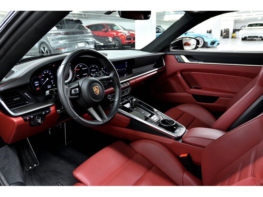 Porsche 911 Turbo S / Sport Exhaust / PCCBs / PASM / BOSE 2023 à Laval, Québec - 14 - w1024h768px