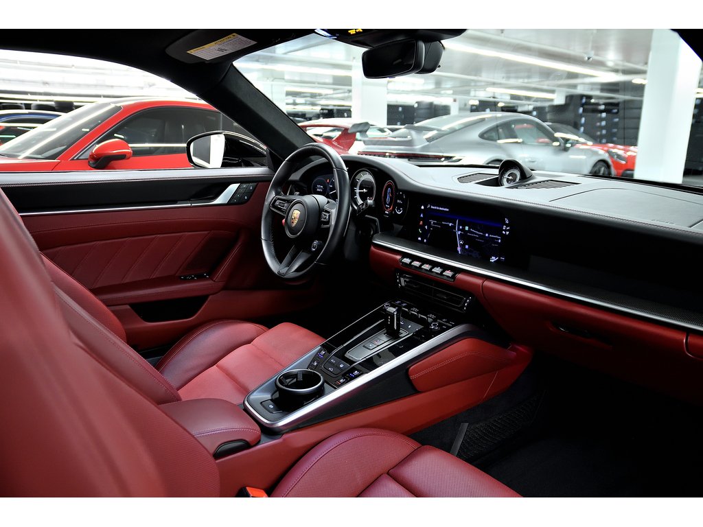 Porsche 911 Turbo S / Sport Exhaust / PCCBs / PASM / BOSE 2023 à Laval, Québec - 36 - w1024h768px