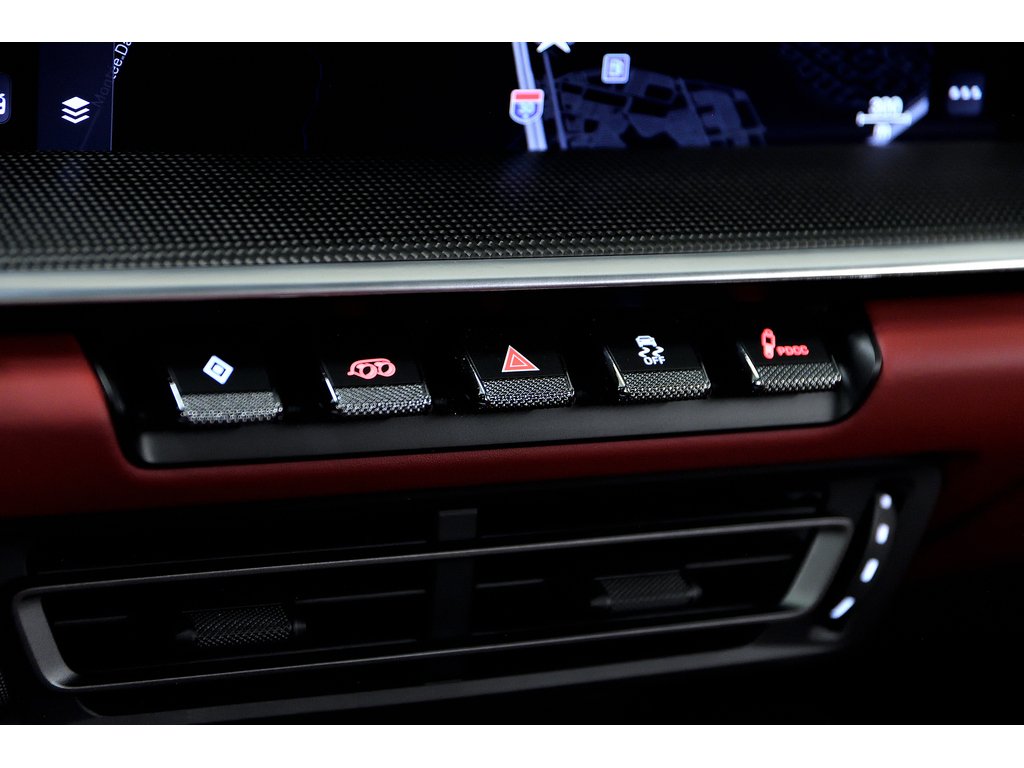 Porsche 911 Turbo S / Sport Exhaust / PCCBs / PASM / BOSE 2023 à Laval, Québec - 30 - w1024h768px