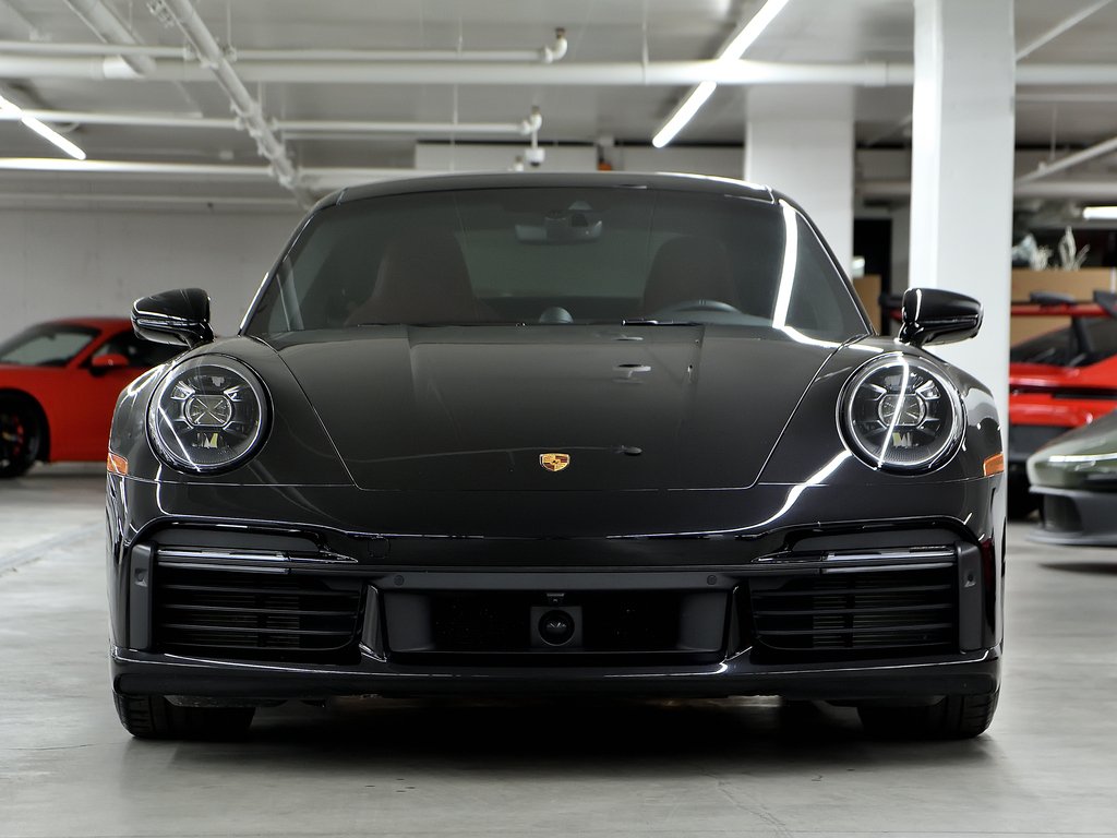 Porsche 911 Turbo S / Sport Exhaust / PCCBs / PASM / BOSE 2023 à Laval, Québec - 42 - w1024h768px
