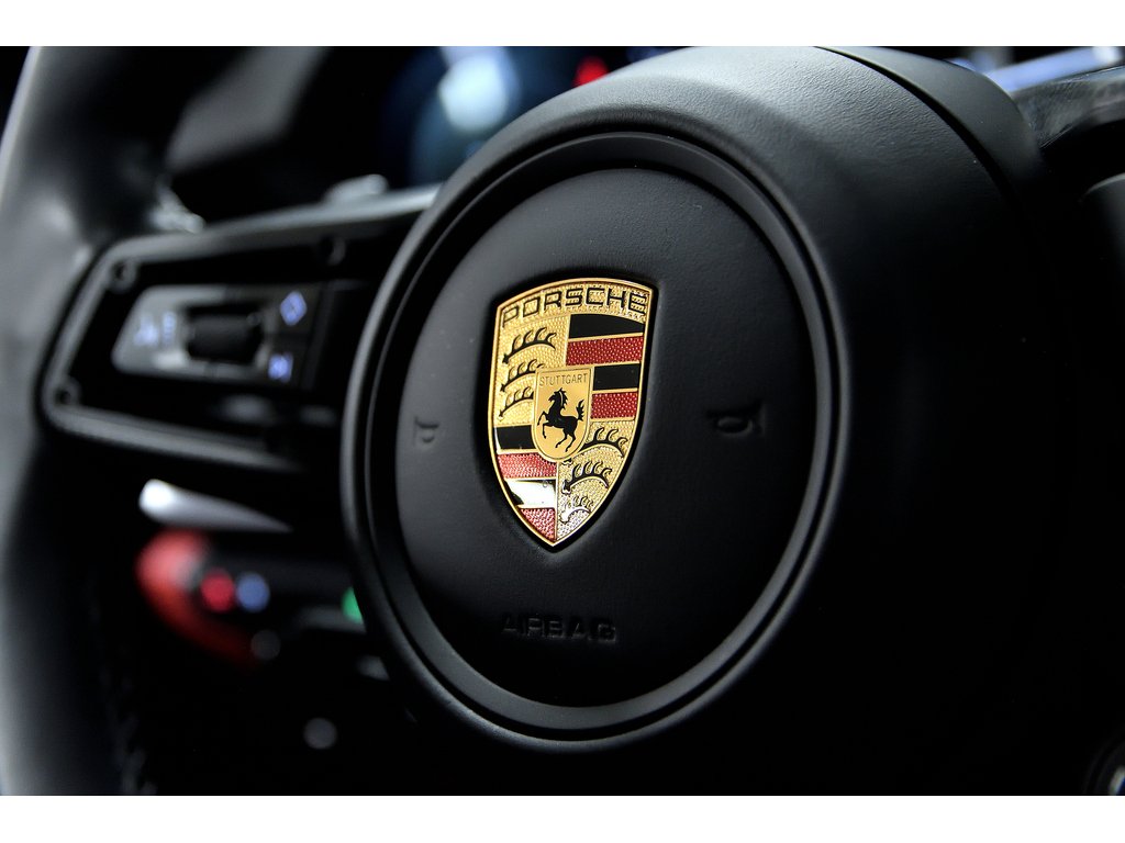 Porsche 911 Turbo S / Sport Exhaust / PCCBs / PASM / BOSE 2023 à Laval, Québec - 24 - w1024h768px