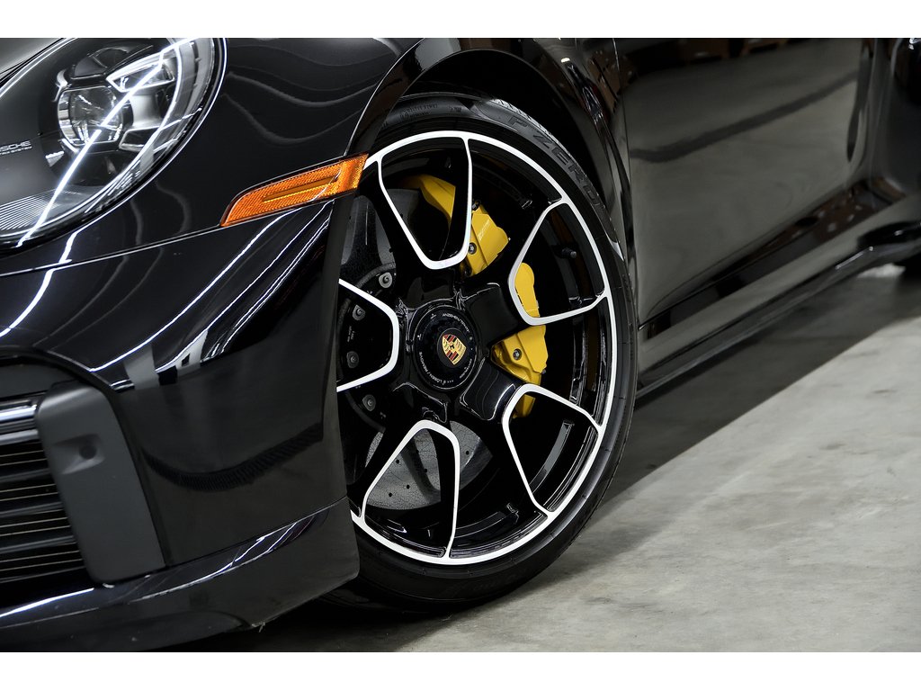 Porsche 911 Turbo S / Sport Exhaust / PCCBs / PASM / BOSE 2023 à Laval, Québec - 10 - w1024h768px