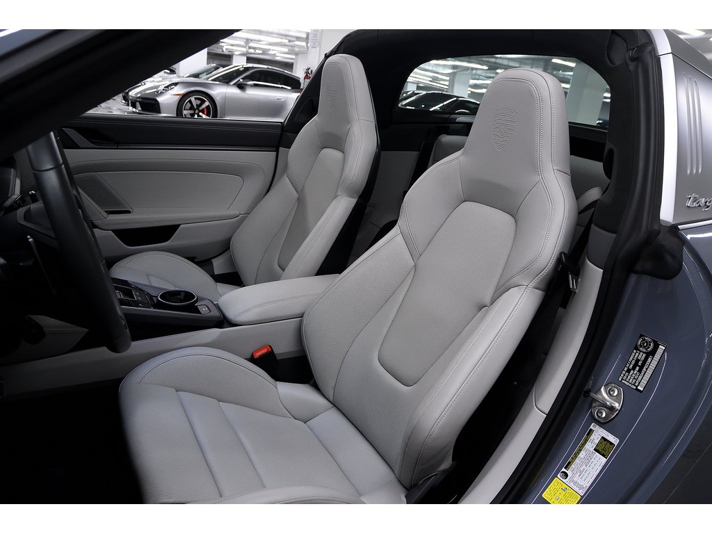 Porsche 911 Targa 4S / Premium + Sport Package / BOSE 2023 à Laval, Québec - 13 - w1024h768px