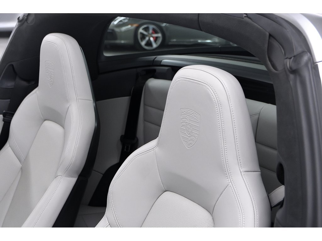 Porsche 911 Targa 4S / Premium + Sport Package / BOSE 2023 à Laval, Québec - 14 - w1024h768px