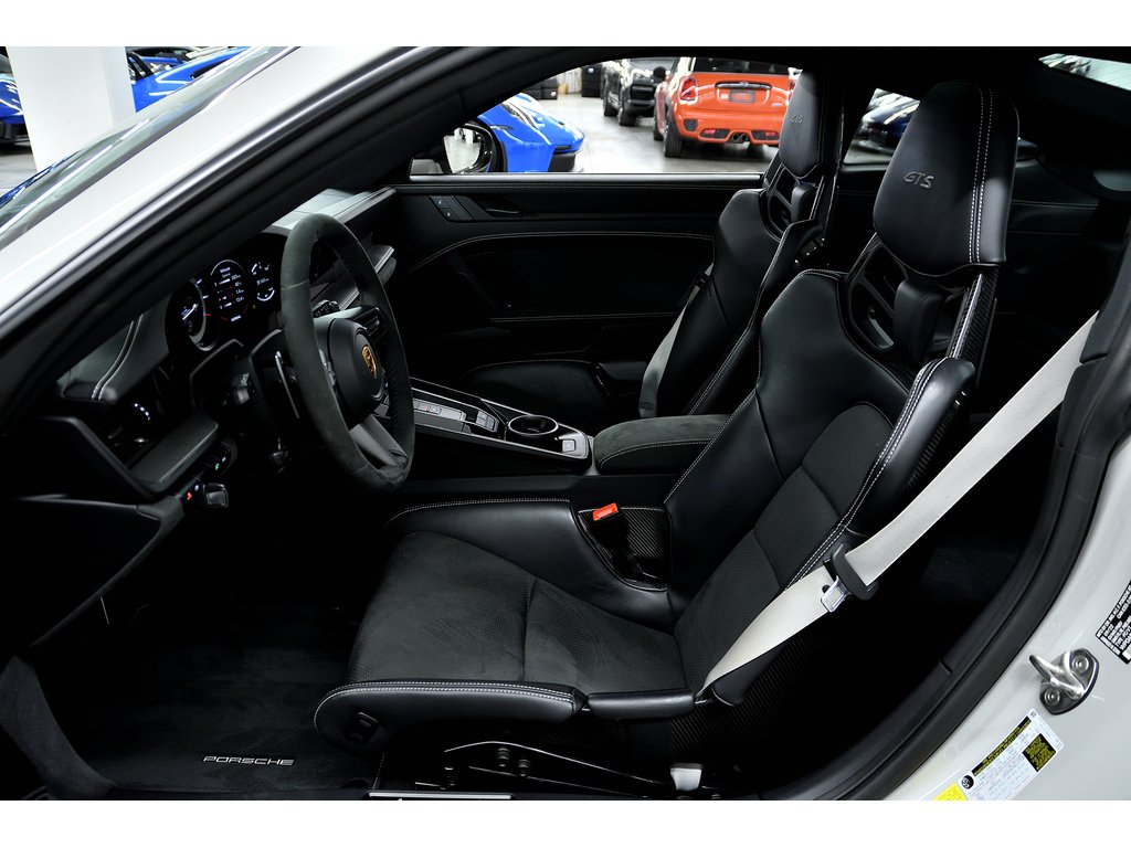 Porsche 911 Carrera GTS Coupe / PDCC / BUCKET SEATS / BOSE 2023 à Laval, Québec - 13 - w1024h768px