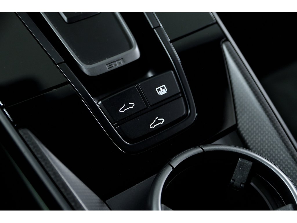 Porsche 911 Carrera GTS Coupe / PDCC / BUCKET SEATS / BOSE 2023 à Laval, Québec - 26 - w1024h768px