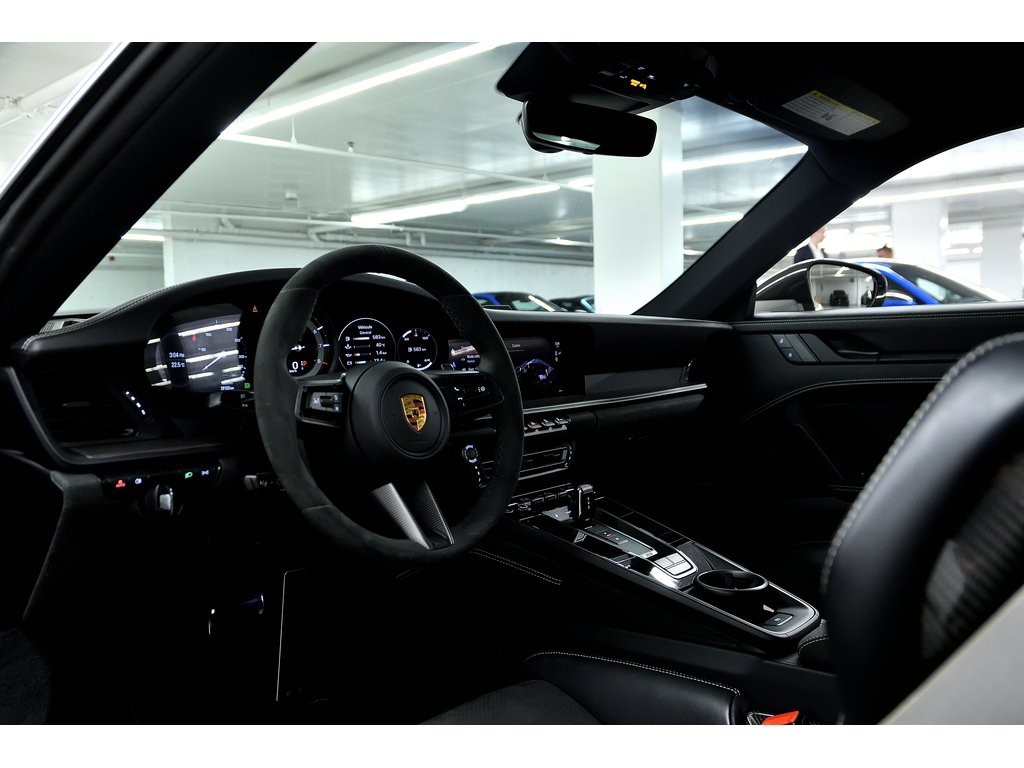 Porsche 911 Carrera GTS Coupe / PDCC / BUCKET SEATS / BOSE 2023 à Laval, Québec - 10 - w1024h768px