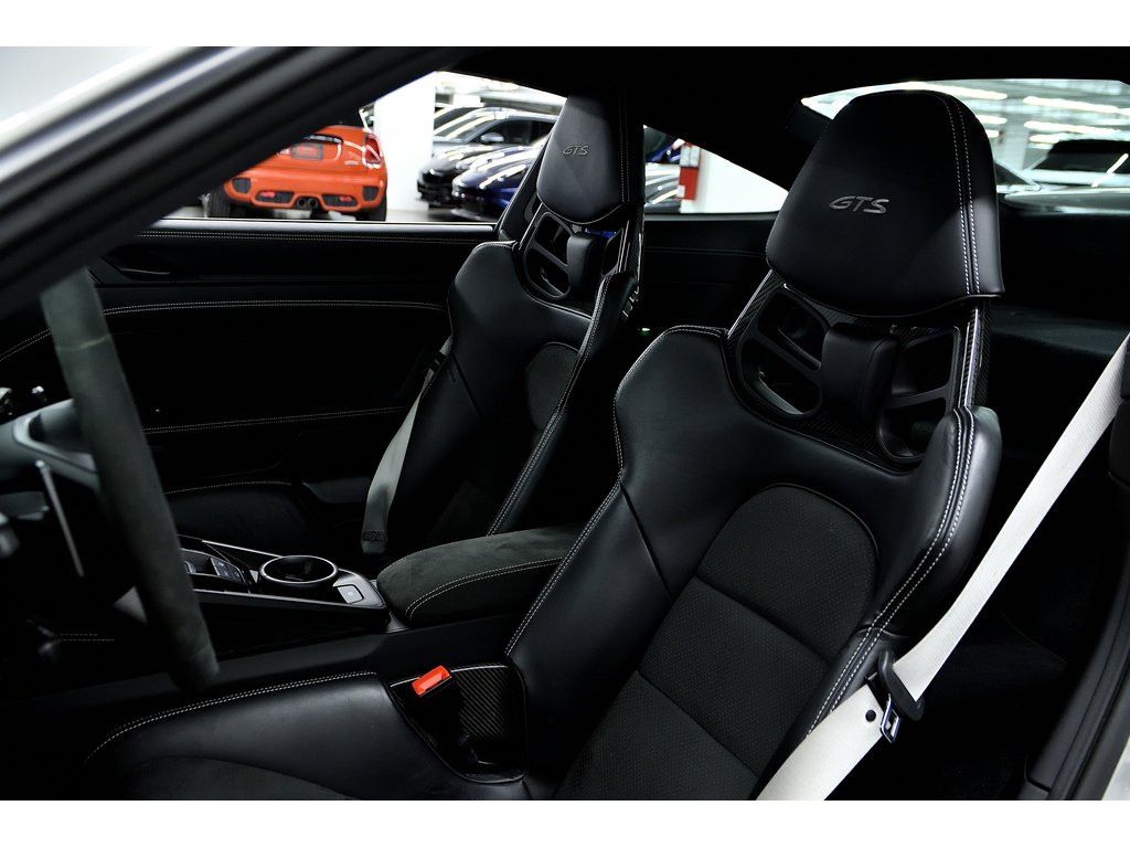 Porsche 911 Carrera GTS Coupe / PDCC / BUCKET SEATS / BOSE 2023 à Laval, Québec - 14 - w1024h768px