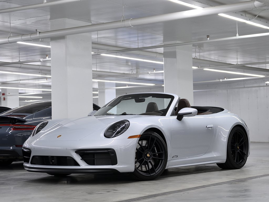 2023 Porsche 911 Carrera 4 GTS Cabriolet / Burmester /Front Axle in Laval, Quebec - 1 - w1024h768px
