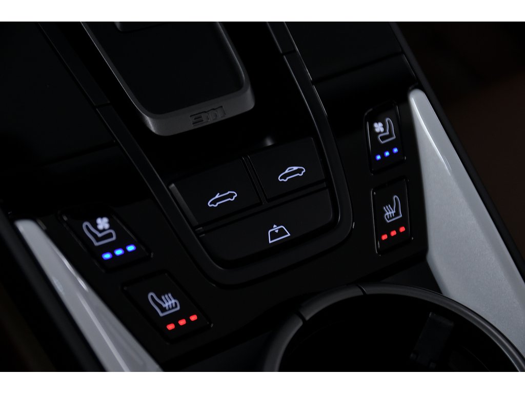 2023 Porsche 911 Carrera 4 GTS Cabriolet / Burmester /Front Axle in Laval, Quebec - 32 - w1024h768px