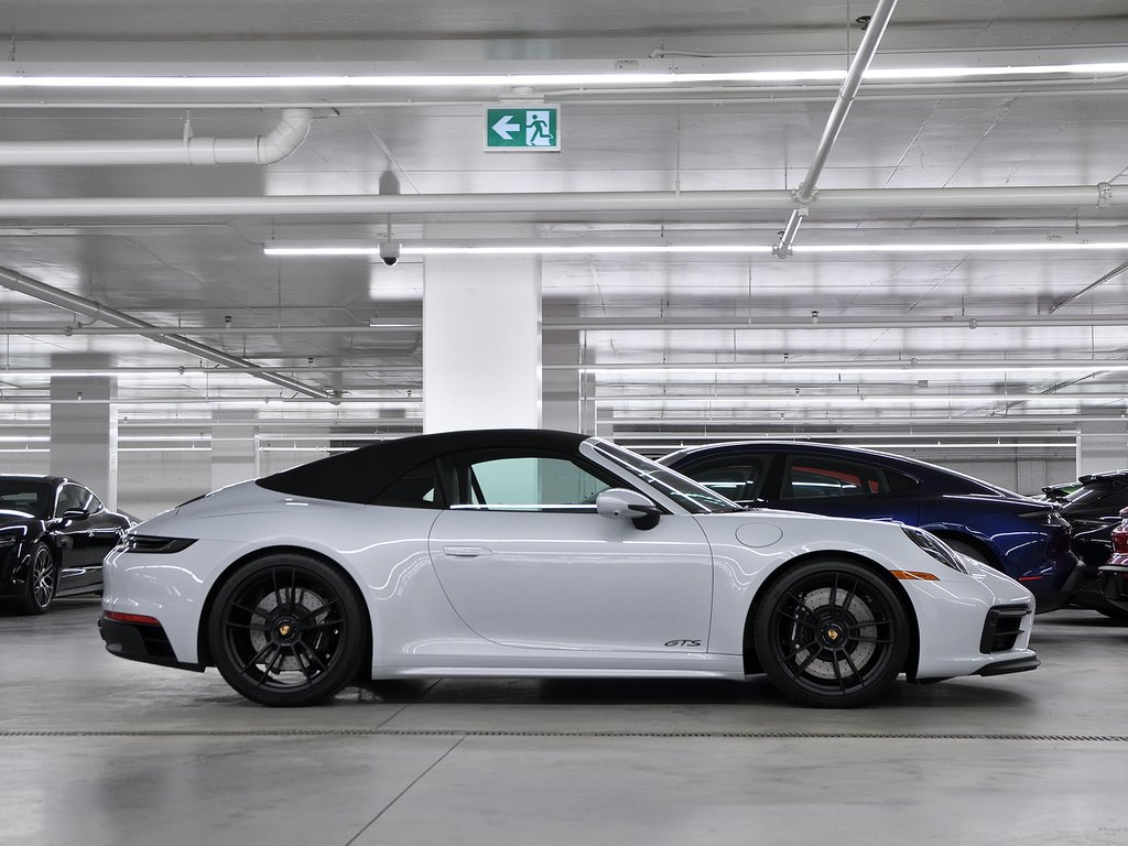 2023 Porsche 911 Carrera 4 GTS Cabriolet / Burmester /Front Axle in Laval, Quebec - 11 - w1024h768px