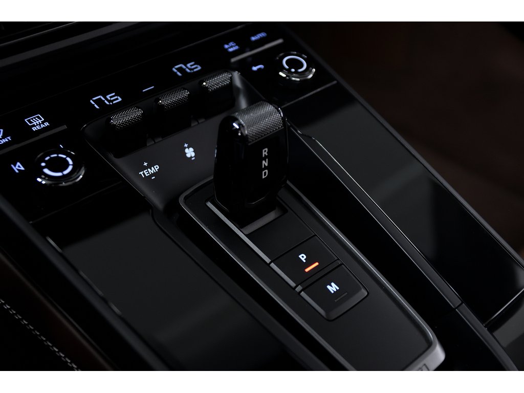 2023 Porsche 911 Carrera 4 GTS Cabriolet / Burmester /Front Axle in Laval, Quebec - 31 - w1024h768px